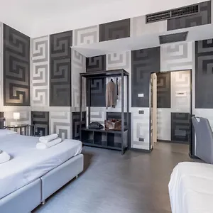 ** Hotel Deco Italy